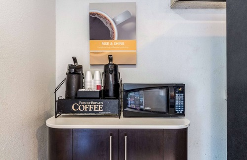 Garland Hotel | Motel 6 Garland, TX - Dallas