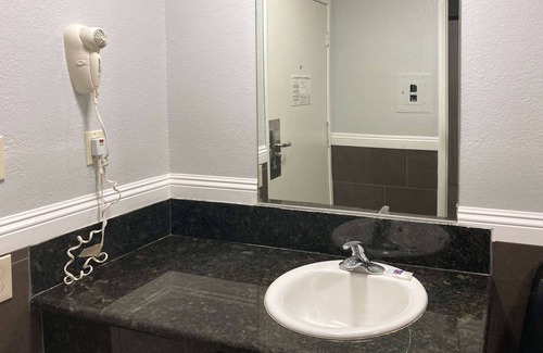 Citrus Grove Hotel | Motel 6 Glendale, CA – Pasadena Burbank Los Angeles