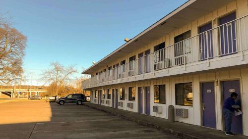 Goodlettsville Hotel | Motel 6-Goodlettsville, TN - Nashville