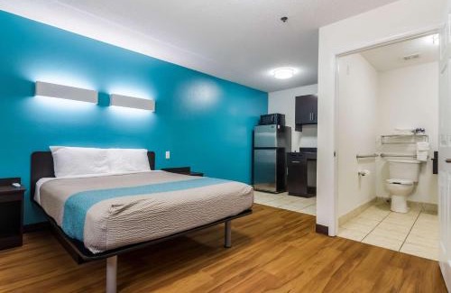 Gulf Shores Hotel | Motel 6-Gulf Shores, AL