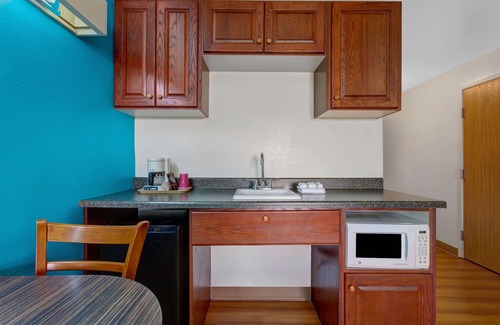 Idaho Falls Hotel | Motel 6 Idaho Falls, ID - Snake River