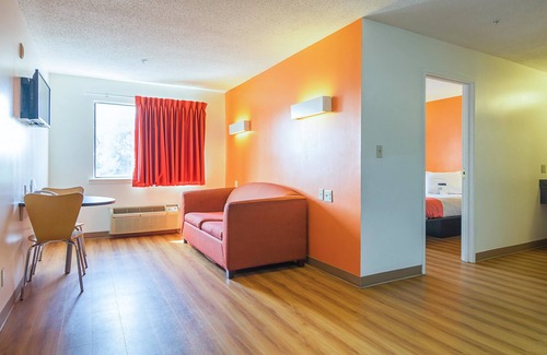 Church Street Hotel | Motel 6 Jonesboro, GA