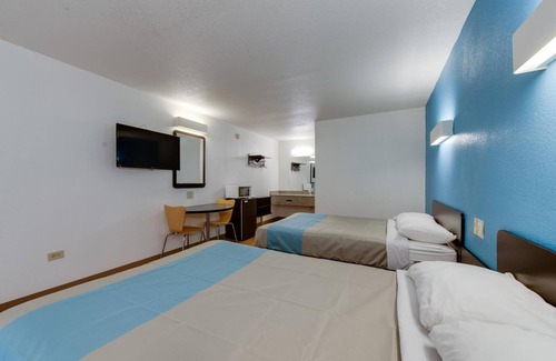 Kingston Hotel | Motel 6 Kingston, TN