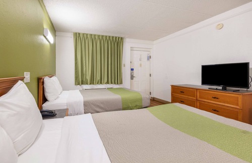 Ashley Oaks Hotel | Motel 6 Knoxville, TN