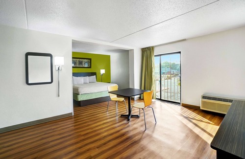 Lawrenceville Hotel | Motel 6 Lawrenceville, NJ