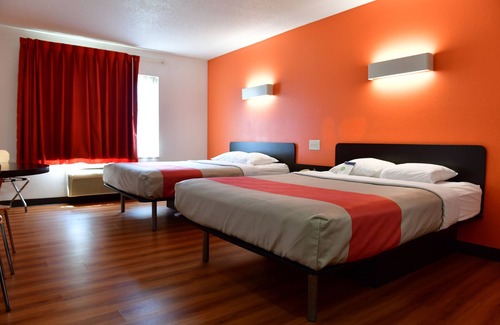 Lincoln Hotel | Motel 6 Lincoln, NE