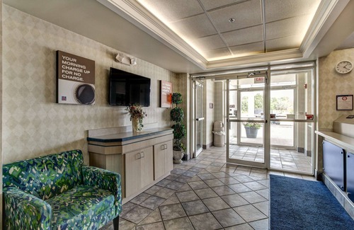 Medina Hotel | Motel 6 Medina, OH - Cleveland