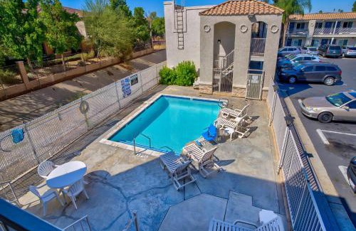 Sun City Hotel | Motel 6-Menifee, CA