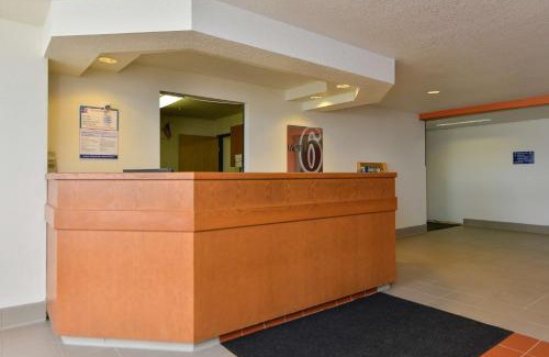 Meridian Hotel | Motel 6-Meridian, ID - Boise W