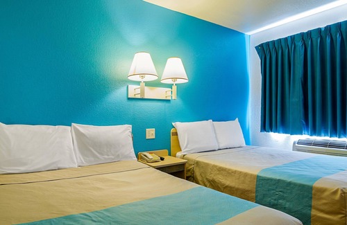 Mitchell Hotel | Motel 6 Mitchell, SD