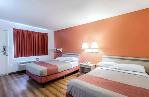 Modesto Hotel | Motel 6 Modesto CA
