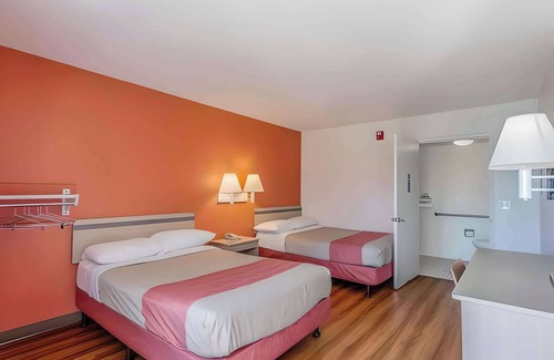 Modesto Hotel | Motel 6 Modesto CA