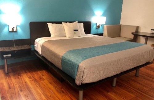 Nashville Hotel | Motel 6-Nashville, TN - Airport