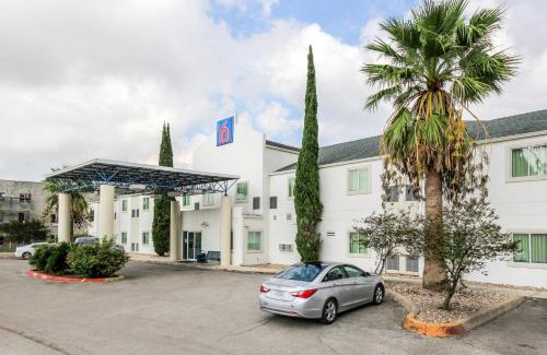 New Braunfels Hotel | Motel 6 New Braunfels