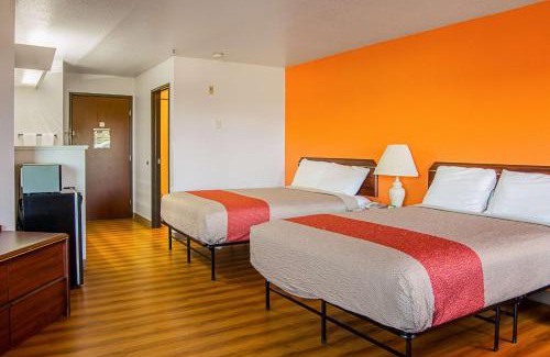 Newport Hotel | Motel 6-Newport, OR