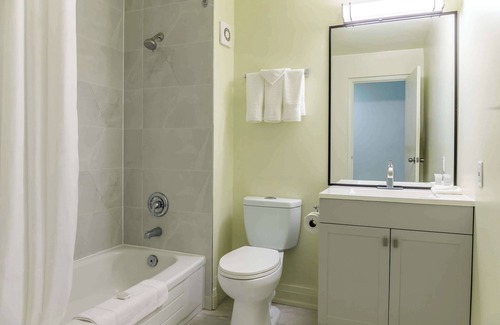 Niagara Falls Hotel | Motel 6 Niagara Falls, ON – Near the Falls