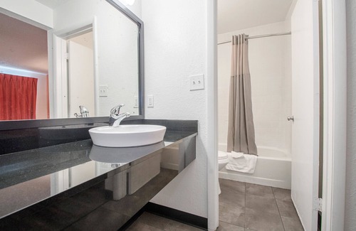 Norcross Hotel | Motel 6 Norcross, GA - Atlanta Northeast