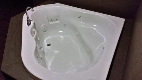 Anaheim Hills Hotel | Motel 6-Orange, CA - Anaheim