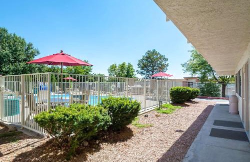 Pueblo Hotel | Motel 6-Pueblo, CO - I-25