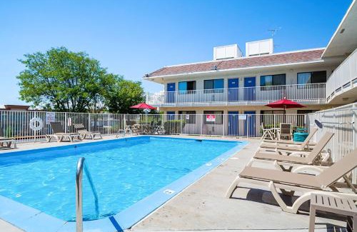Pueblo Hotel | Motel 6-Pueblo, CO - I-25