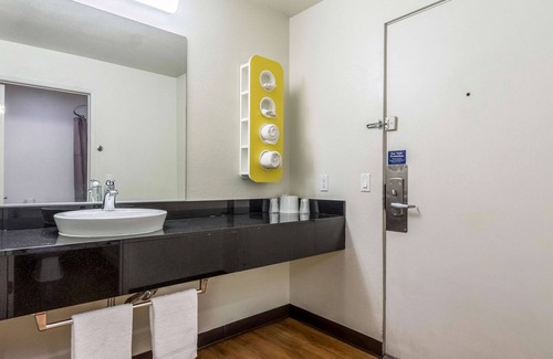 Redlands Hotel | Motel 6 Redlands, CA