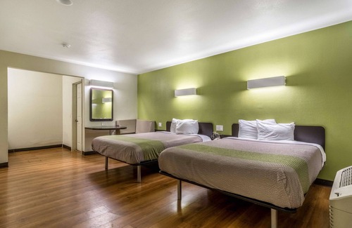 Redlands Hotel | Motel 6 Redlands, CA