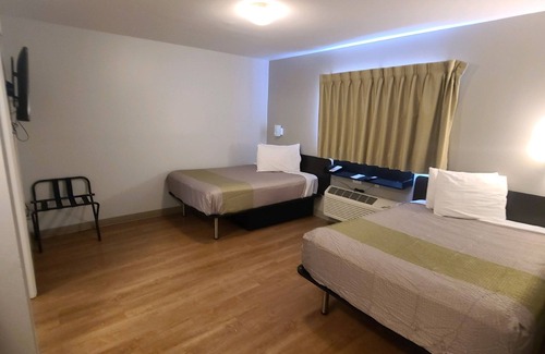 Laurel Hotel | Motel 6 Richmond, VA - I-64 West