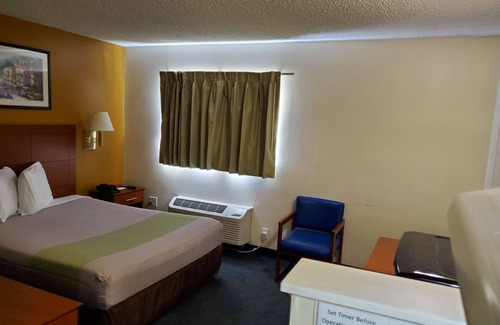 Laurel Hotel | Motel 6 Richmond, VA - I-64 West