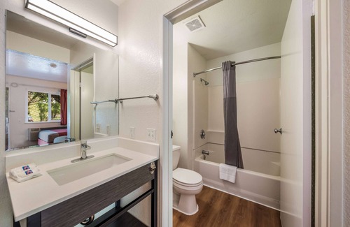 Rohnert Park Hotel | Motel 6 Rohnert Park, CA