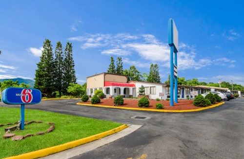 Salem Hotel | Motel 6-Salem, VA