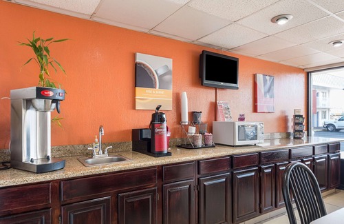 North San Antonio - SAT Hotel | Motel 6 San Antonio, TX - I-10 West