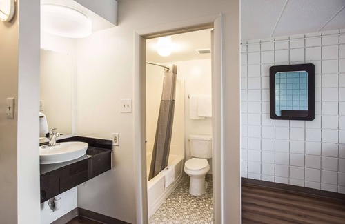 Somers Point Hotel | Motel 6 Somers Point, NJ - Ocean City - Wild Wood Beach