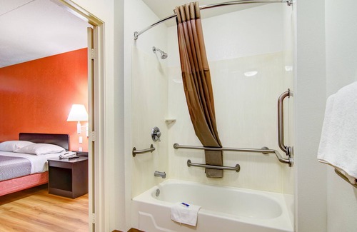 Springfield Hotel | Motel 6 Springfield, MO - North