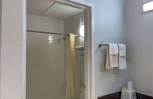 Stockbridge Hotel | Motel 6 Stockbridge, GA – Hwy 138 W