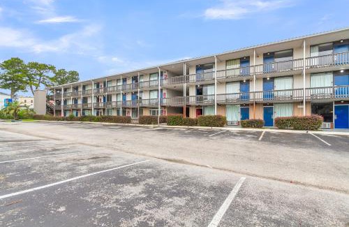 Summerville Hotel | Motel 6 Summerville, SC Charleston