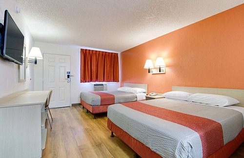 Tempe Hotel | Motel 6 Tempe, AZ - Scottsdale South