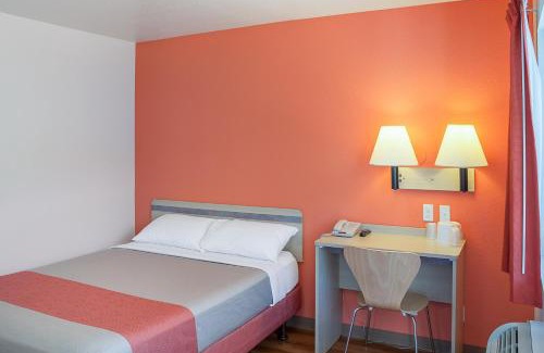 Ukiah Hotel | Motel 6-Ukiah, CA