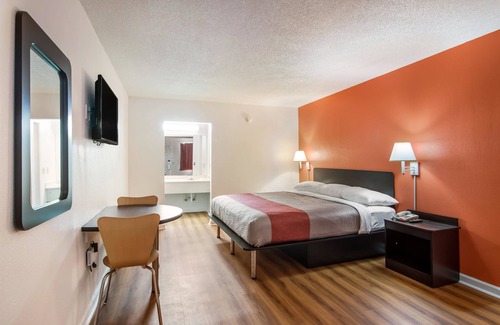Warner Robins Hotel | Motel 6 Warner Robins, GA