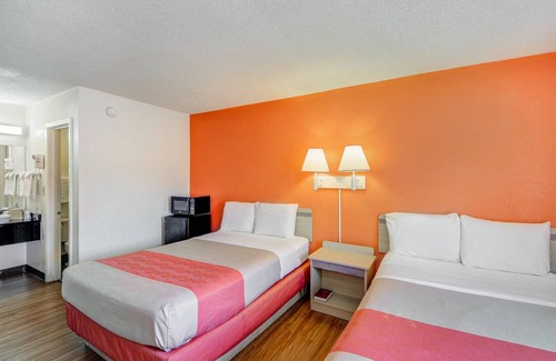 Wichita Hotel | Motel 6 Wichita, KS