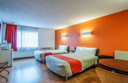 Wisconsin Rapids Hotel | Motel 6 Wisconsin Rapids, WI