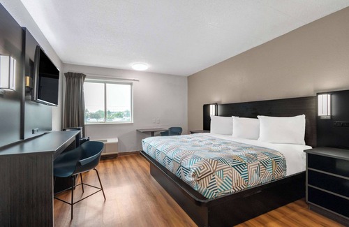 York Hotel | Motel 6 York, PA - North