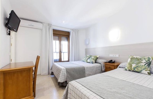 Sol House | Motel ∙ 8 guests
