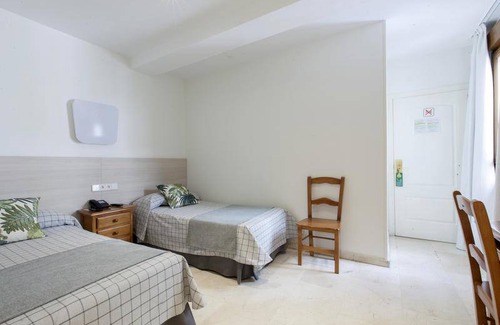 Sol House | Motel ∙ 8 guests