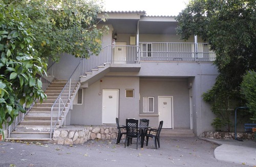 Gilboa House | Motel ∙ 8 guests