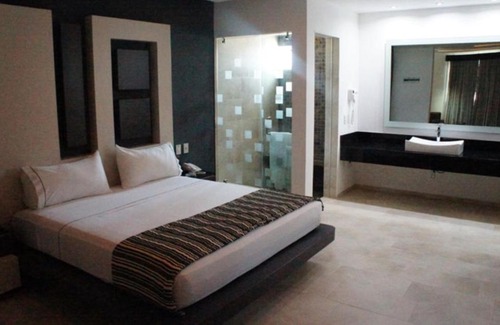 Downtown Guadalajara Hotel | Motel Casablanca