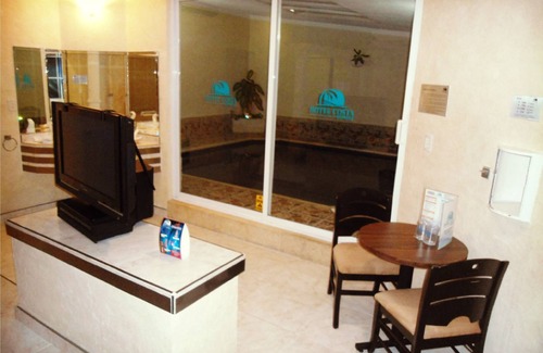 Downtown Cancun Hotel | Motel Costa Express
