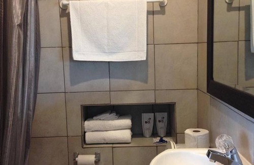 Sherbrooke Hotel | Motel Econo-Nuit