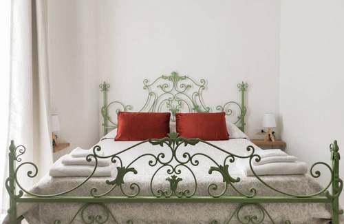 Naples City Centre House | Motel