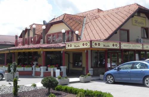 Videm House | Motel Majolka