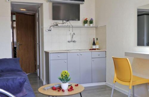 Eilat Hotel | motel neve midbar מוטל נווה מדבר